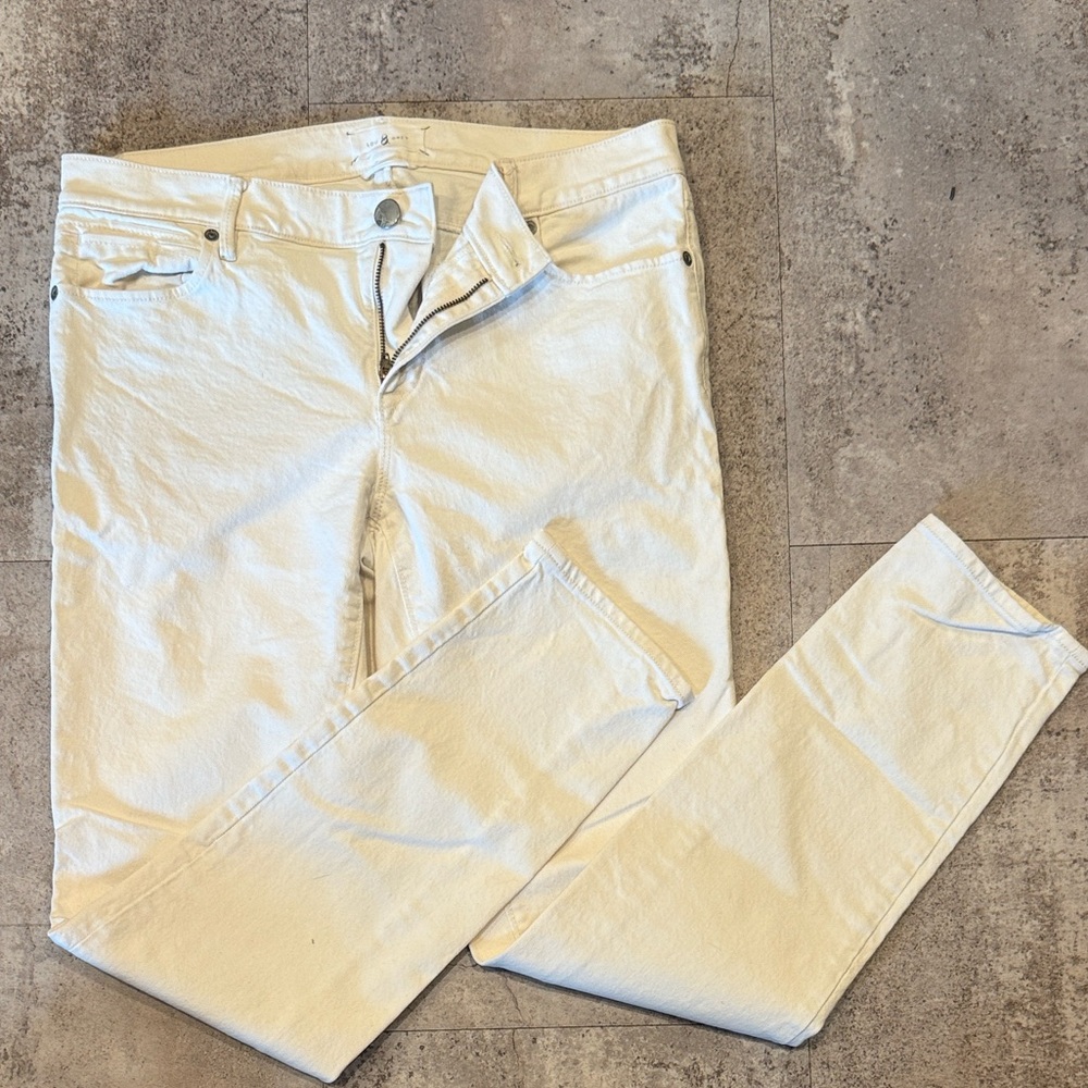 Lou & Grey Cream Denim Skinnies